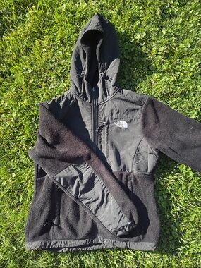 The North Face Black Kids Hooded Puffer Jacket